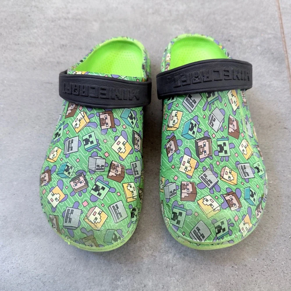 Minecraft Clogs Kids Size 3 Green Good Condition Character Print Slip On Shoes